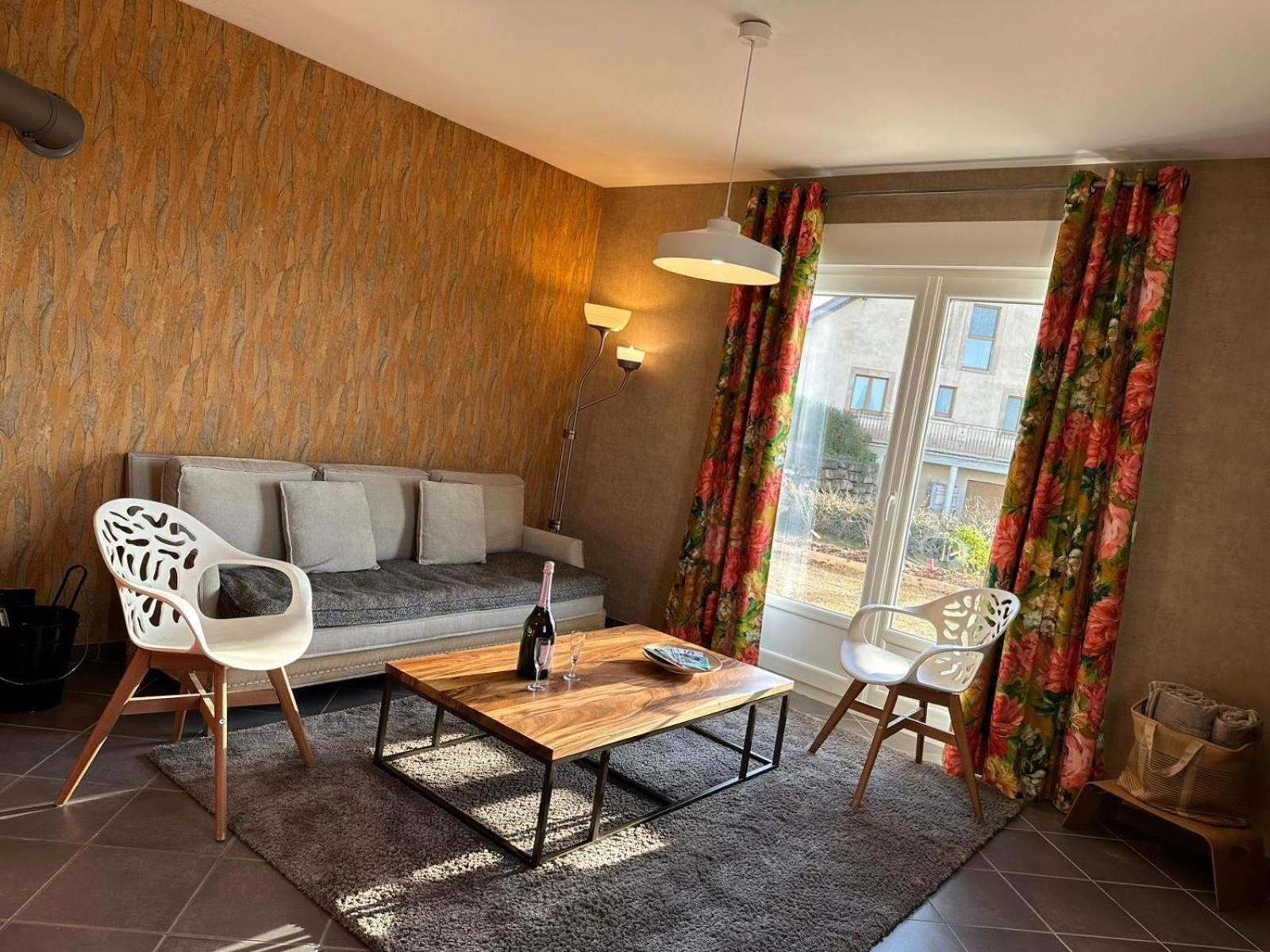 Le Charme Villa Cernay-les-Reims Buitenkant foto